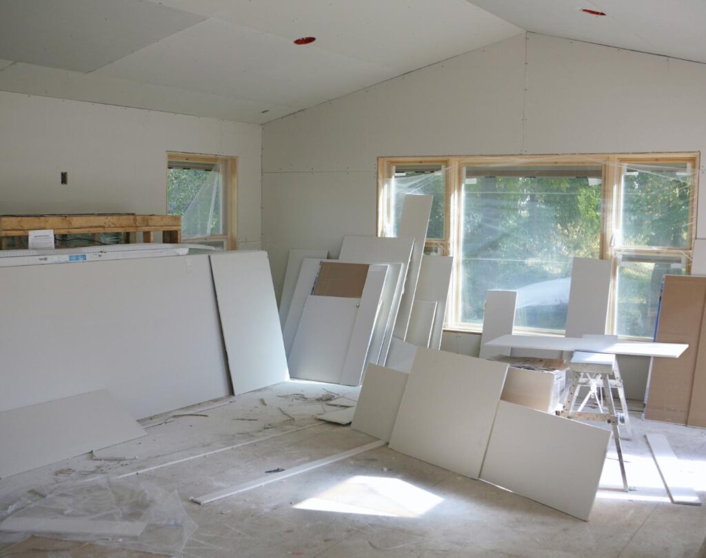 Reliable general contractor in Henderson, NV working on residential construction in desert climate